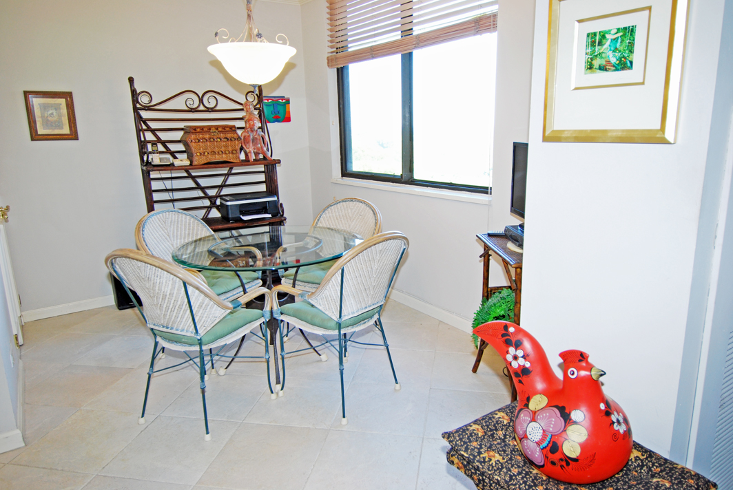 North Shore Towers Apt.