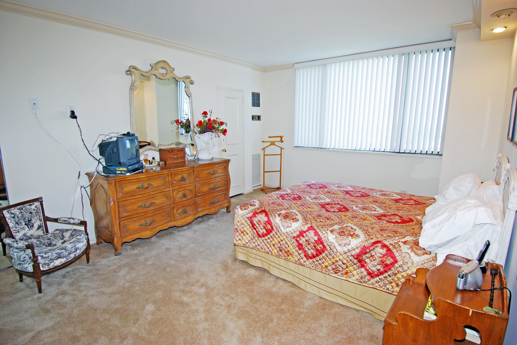 North Shore Towers Apt.