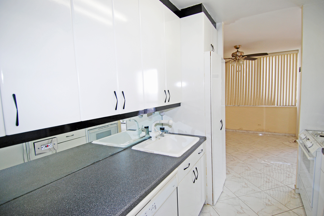 North Shore Towers Apt.