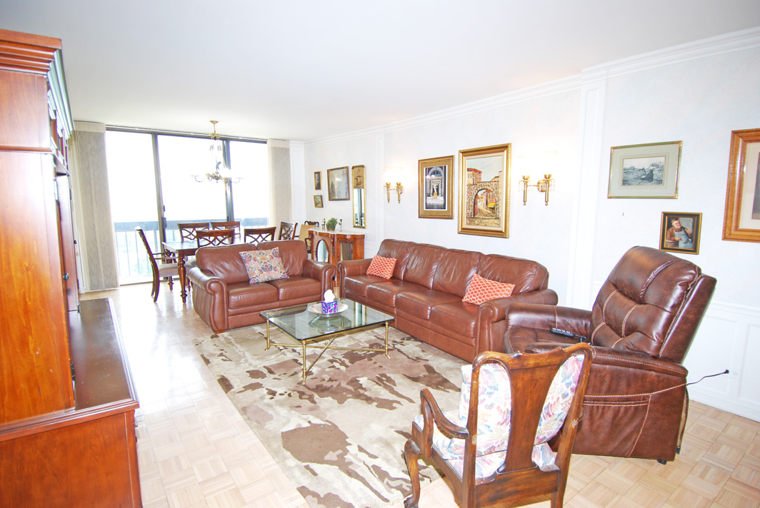 North Shore Towers Apt.