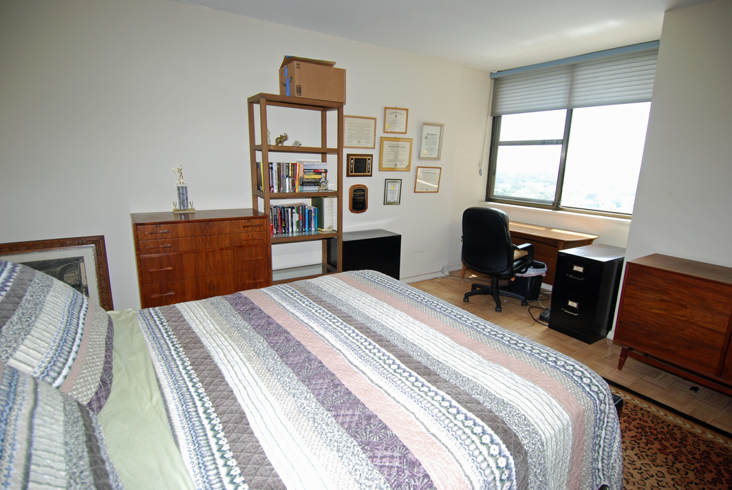 North Shore Towers Apt.