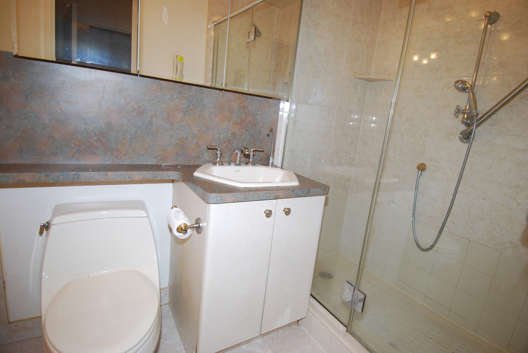 North Shore Towers Apt.