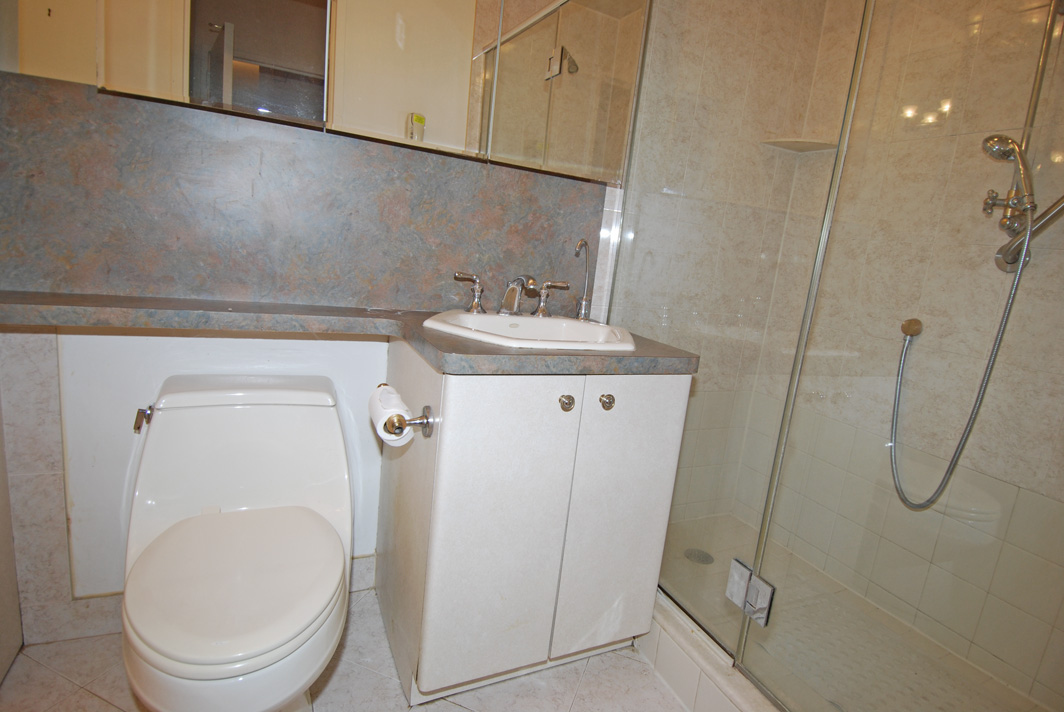 North Shore Towers Apt.