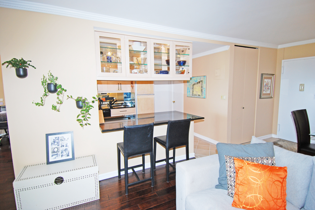 North Shore Towers Apt.