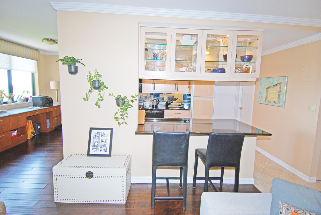 North Shore Towers Apt.