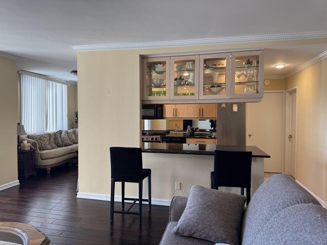 North Shore Towers Apt.