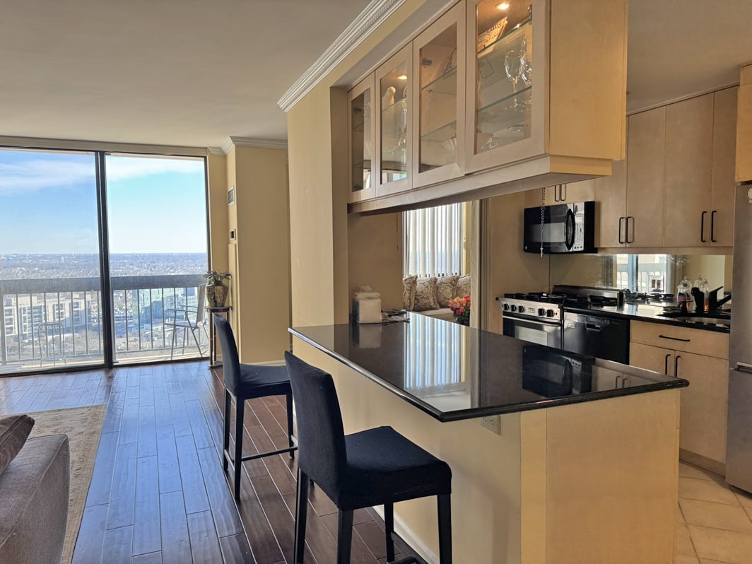 North Shore Towers Apt.