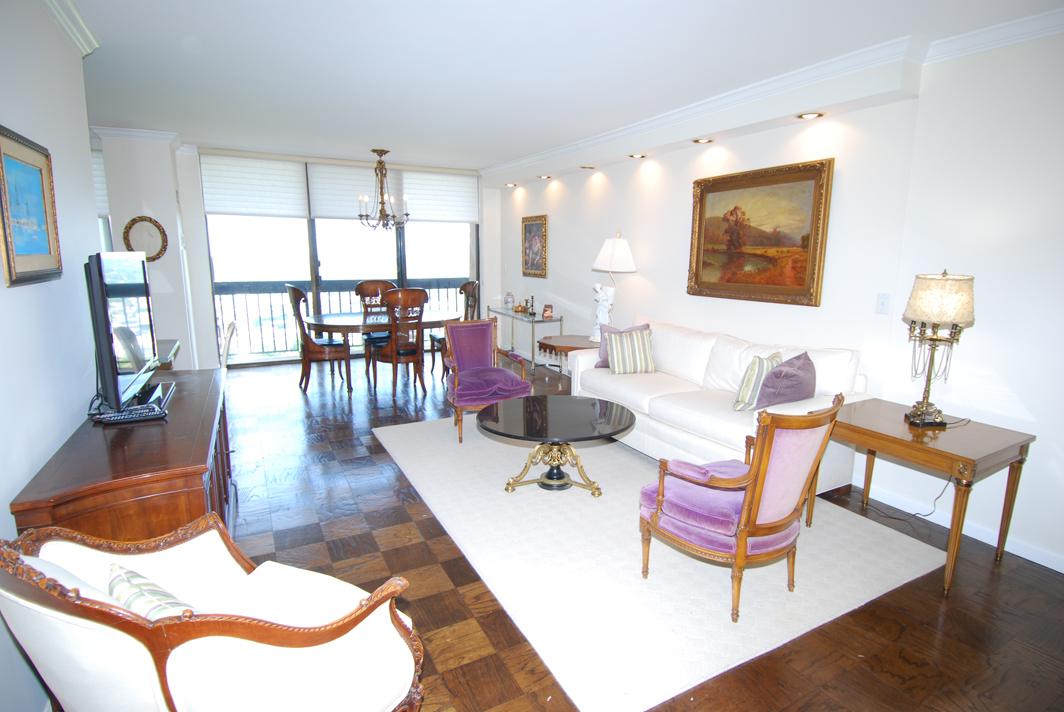 North Shore Towers Apt.