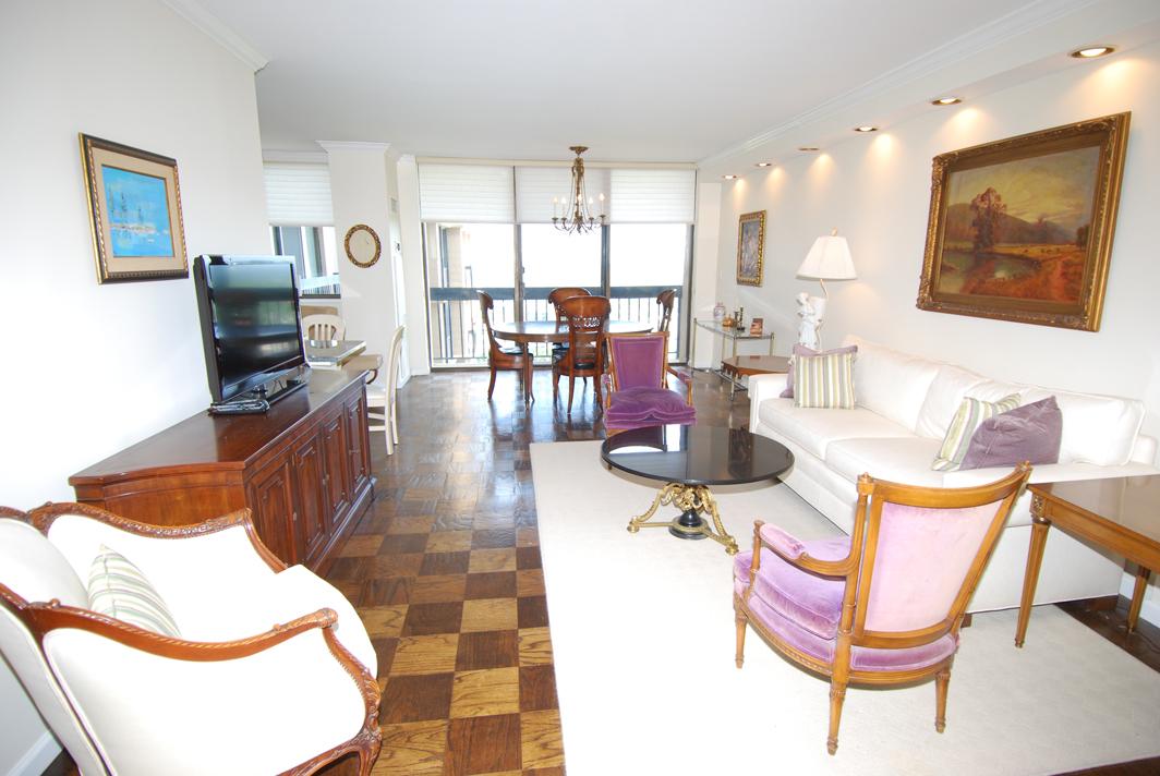 North Shore Towers Apt.