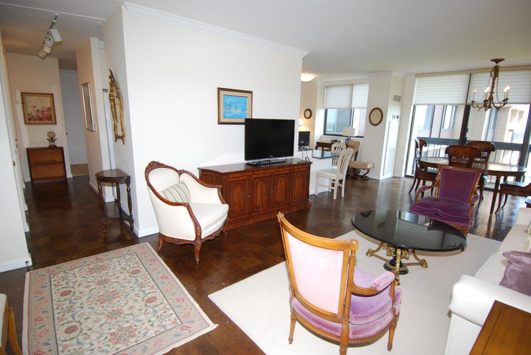 North Shore Towers Apt.