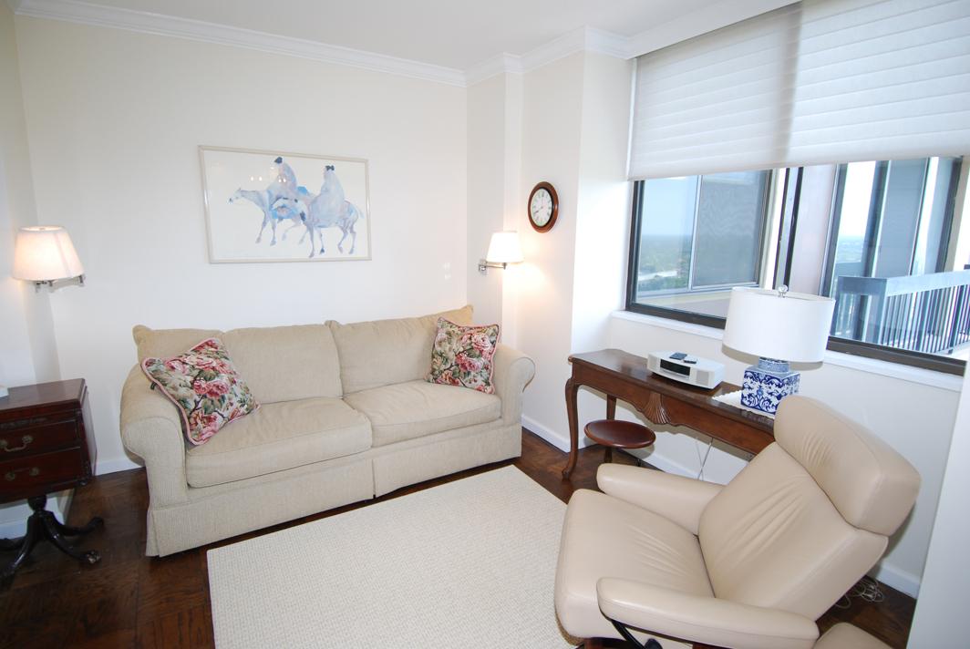 North Shore Towers Apt.