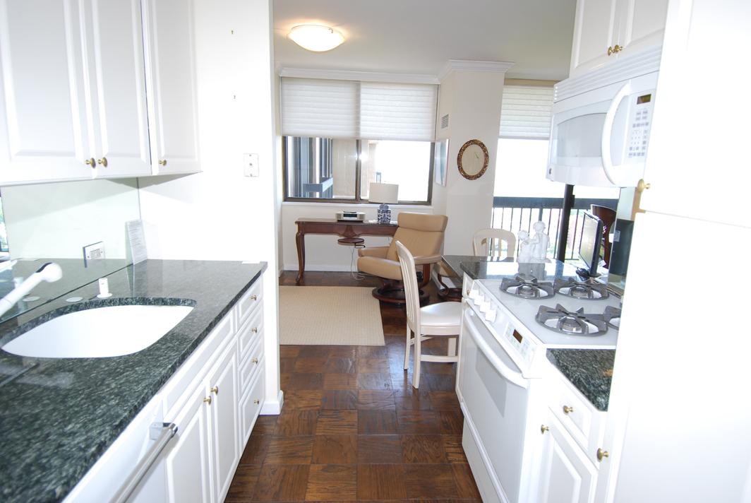 North Shore Towers Apt.