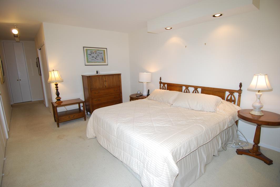 North Shore Towers Apt.