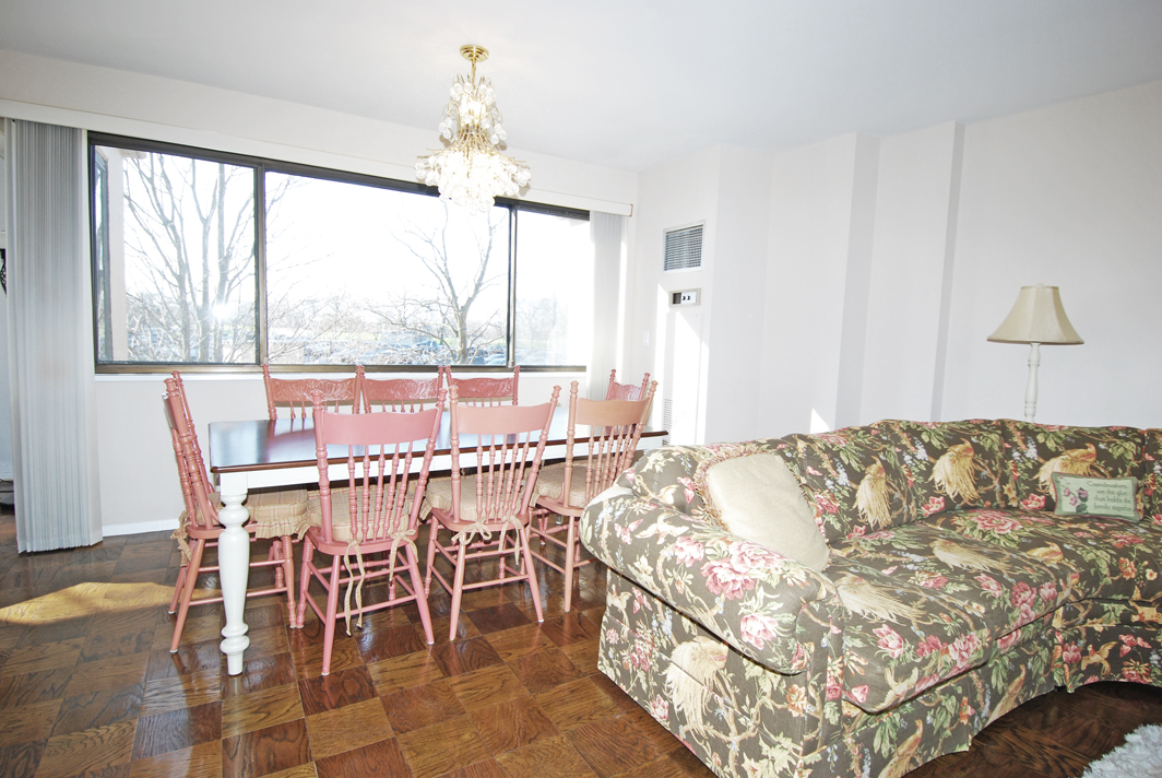 North Shore Towers Apt.