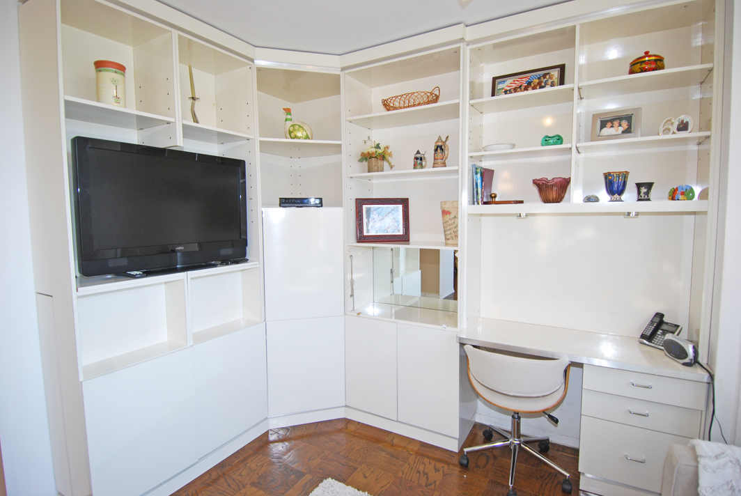 North Shore Towers Apt.