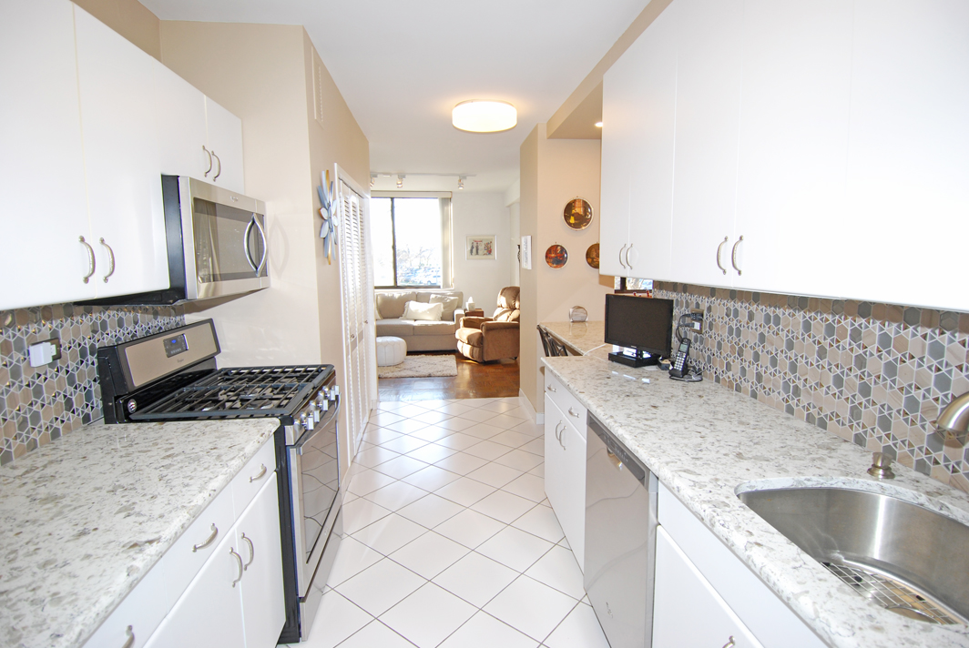 North Shore Towers Apt.