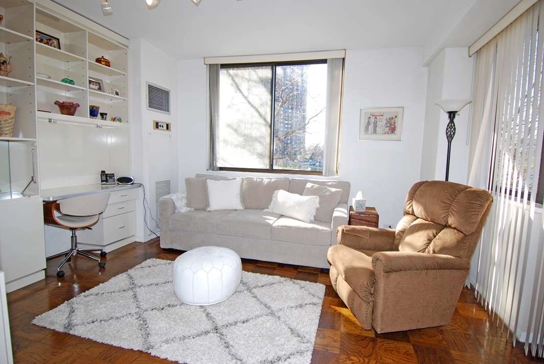 North Shore Towers Apt.