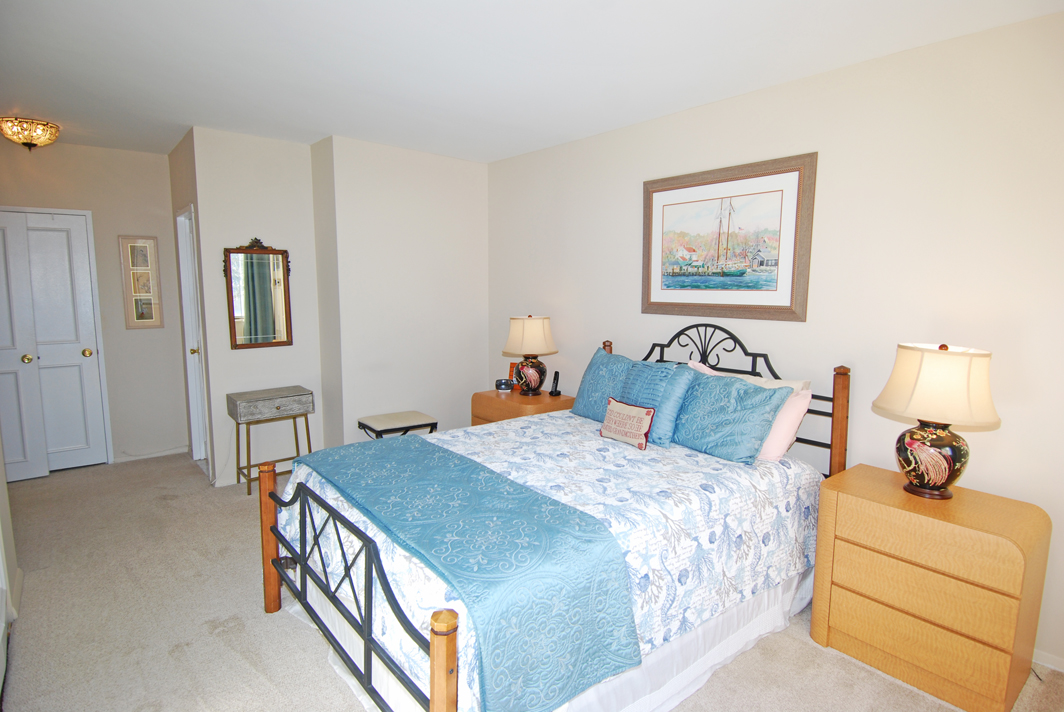 North Shore Towers Apt.