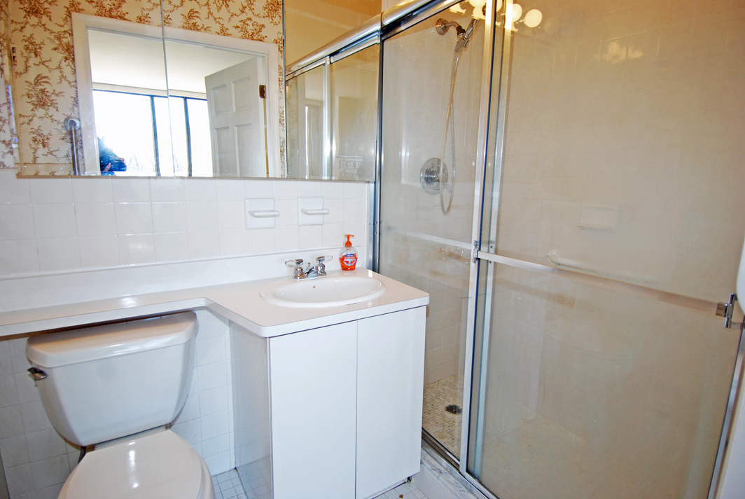 North Shore Towers 2Apartment