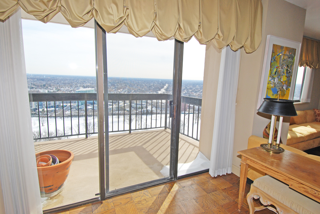 North Shore Towers Apt.