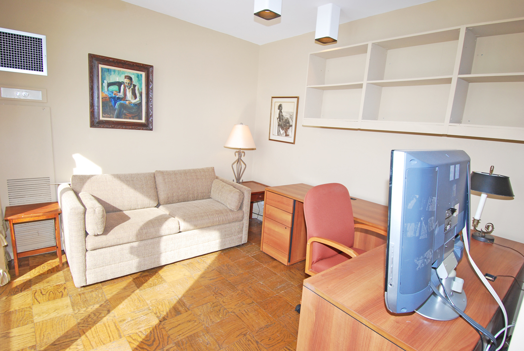 North Shore Towers Apt.