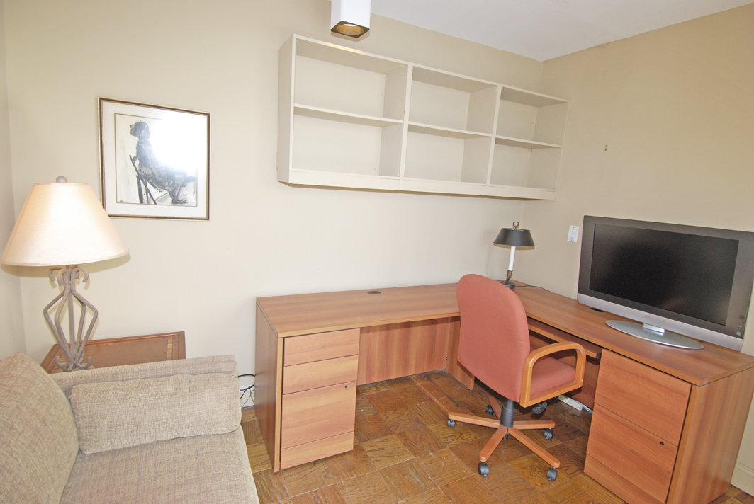 North Shore Towers Apt.