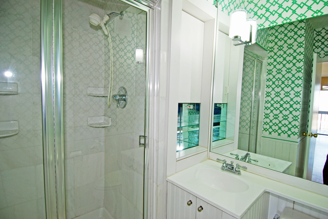 North Shore Towers Apt.