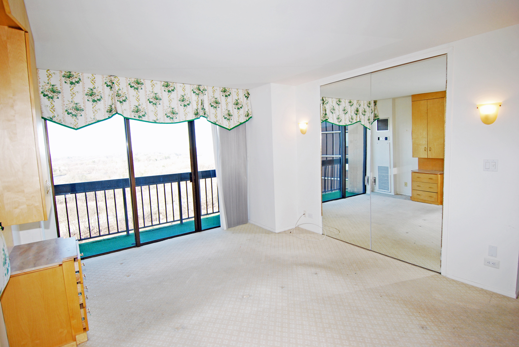 North Shore Towers Apt.