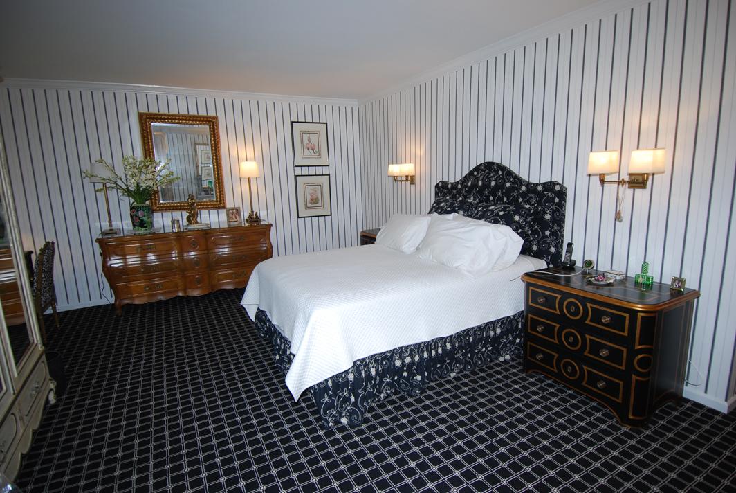 North Shore Towers Apt.