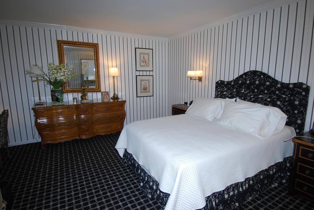 North Shore Towers Apt.