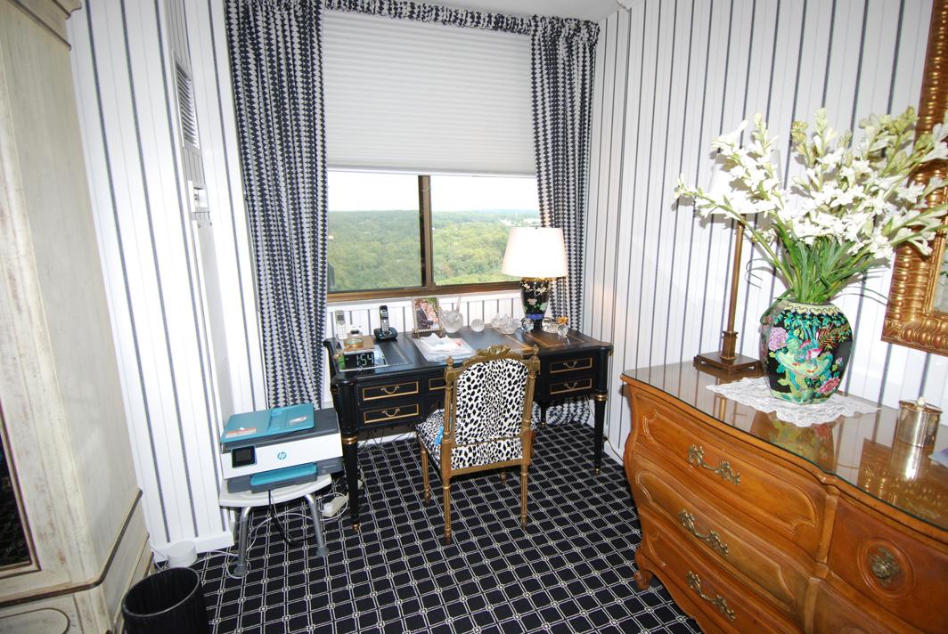 North Shore Towers Apt.