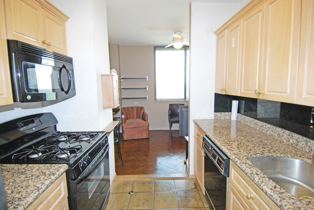 North Shore Towers Apt.