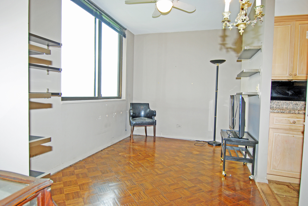 North Shore Towers Apt.