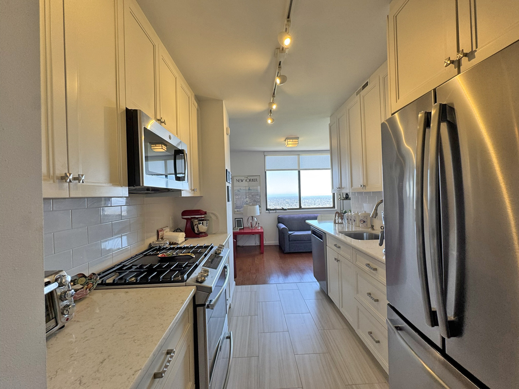 North Shore Towers Apt.
