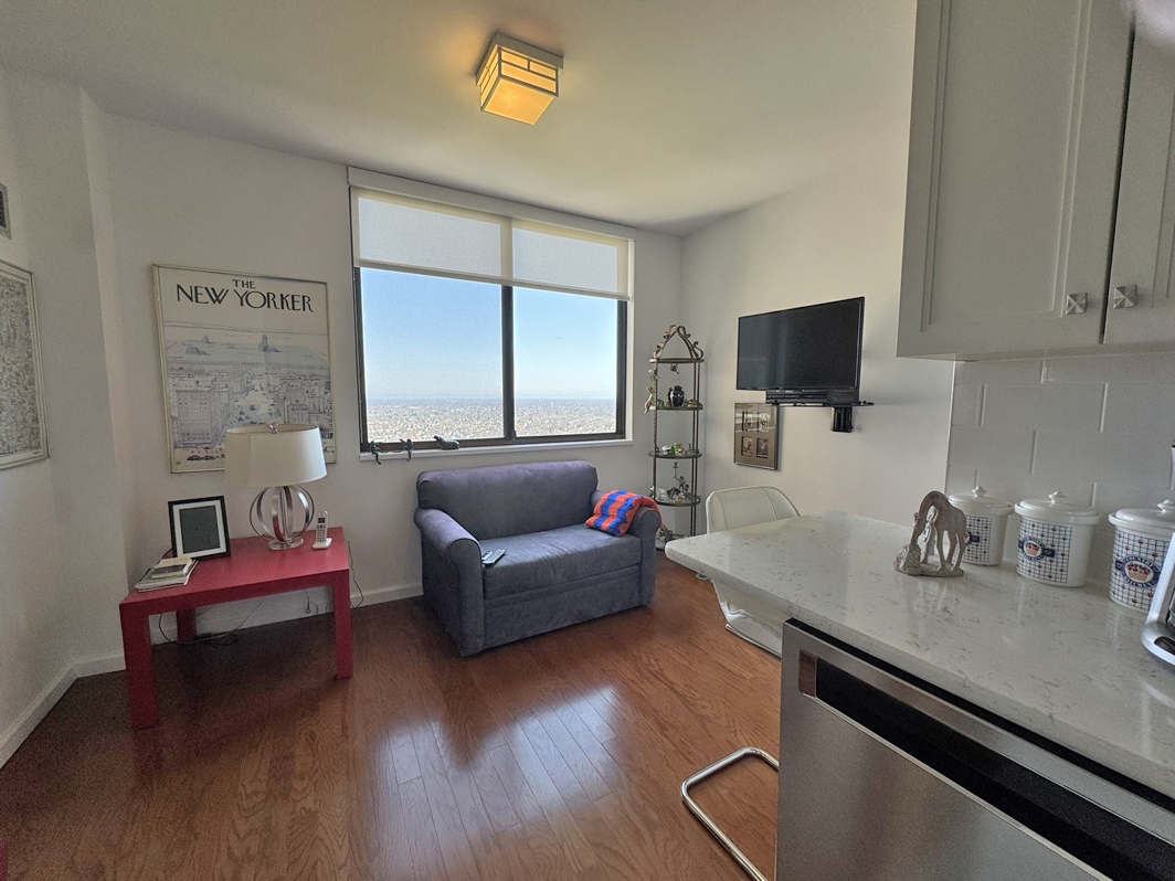 North Shore Towers Apt.