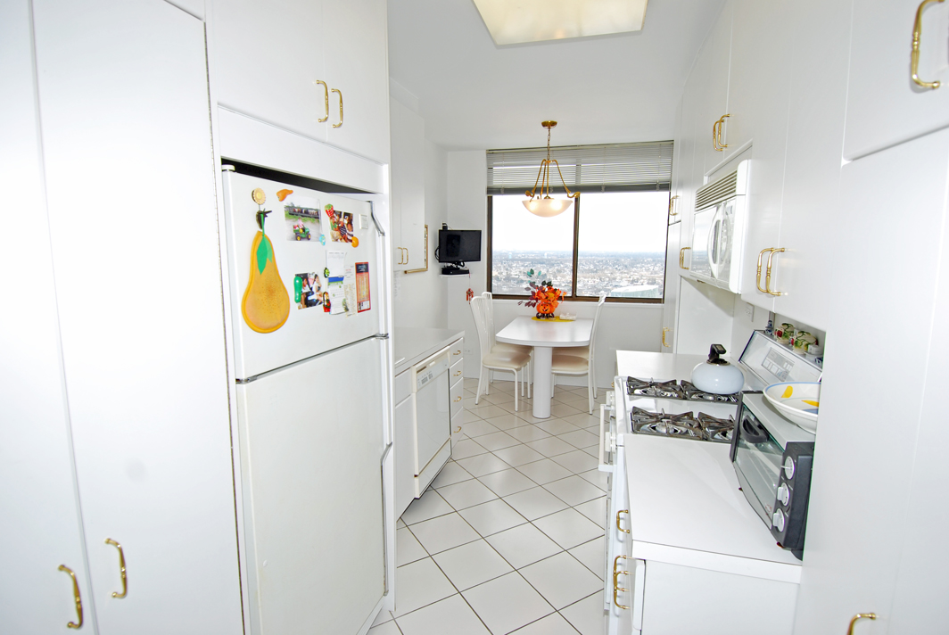 North Shore Towers Apt.