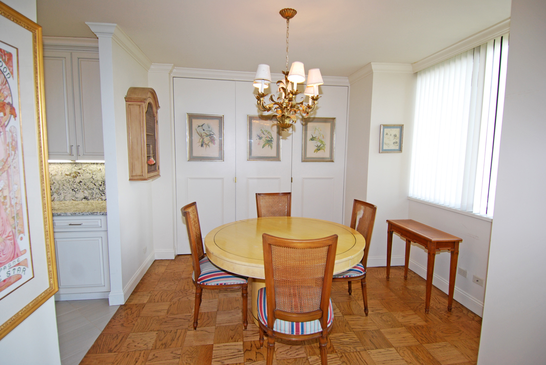 North Shore Towers Apt.