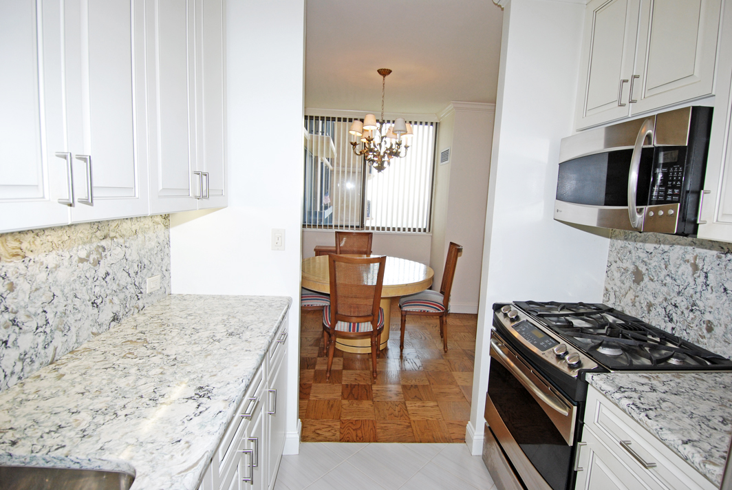 North Shore Towers Apt.