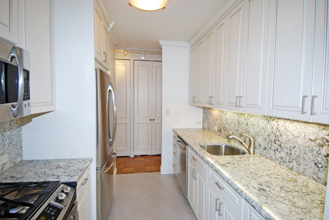 North Shore Towers Apt.