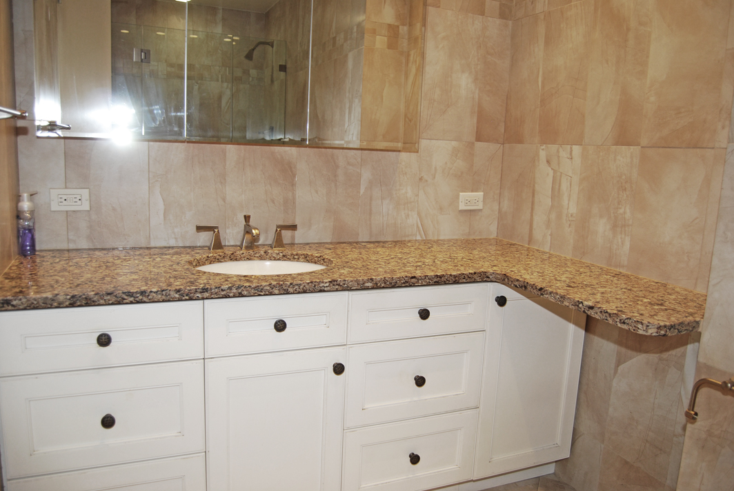 North Shore Towers Apt.