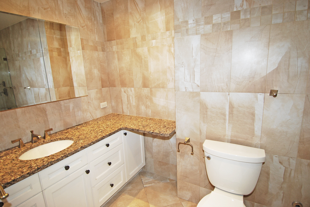 North Shore Towers Apt.