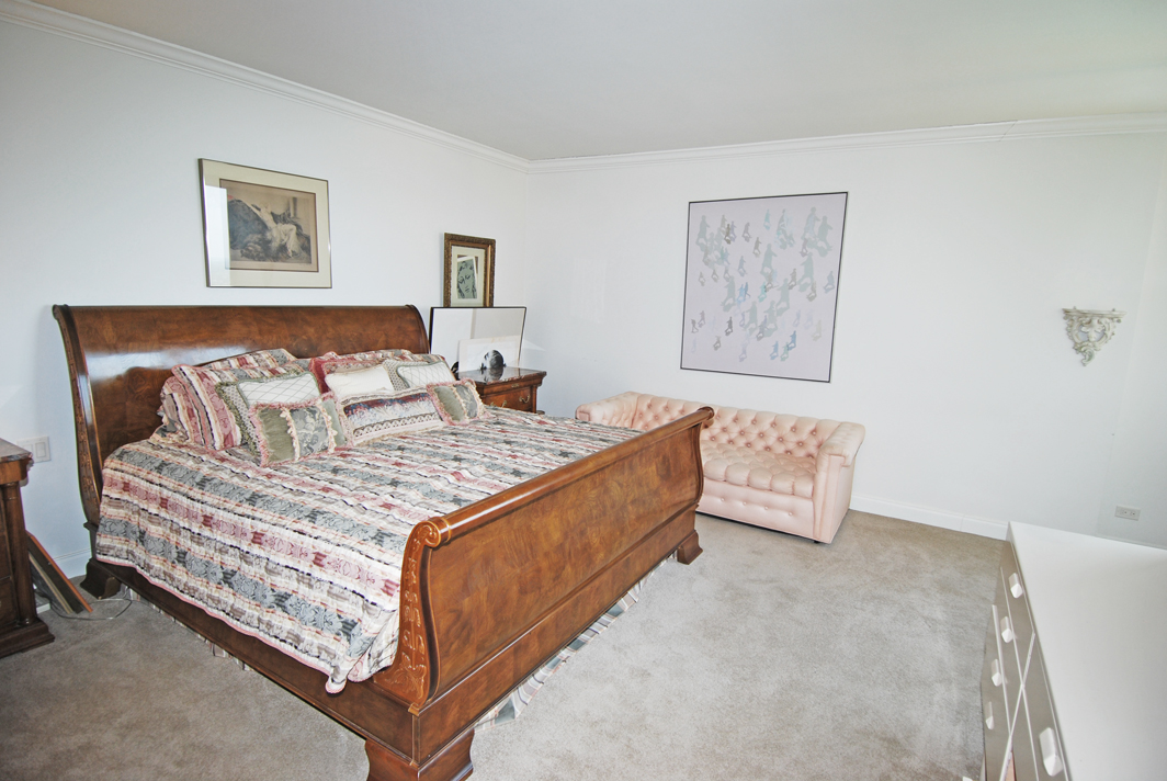 North Shore Towers Apt.