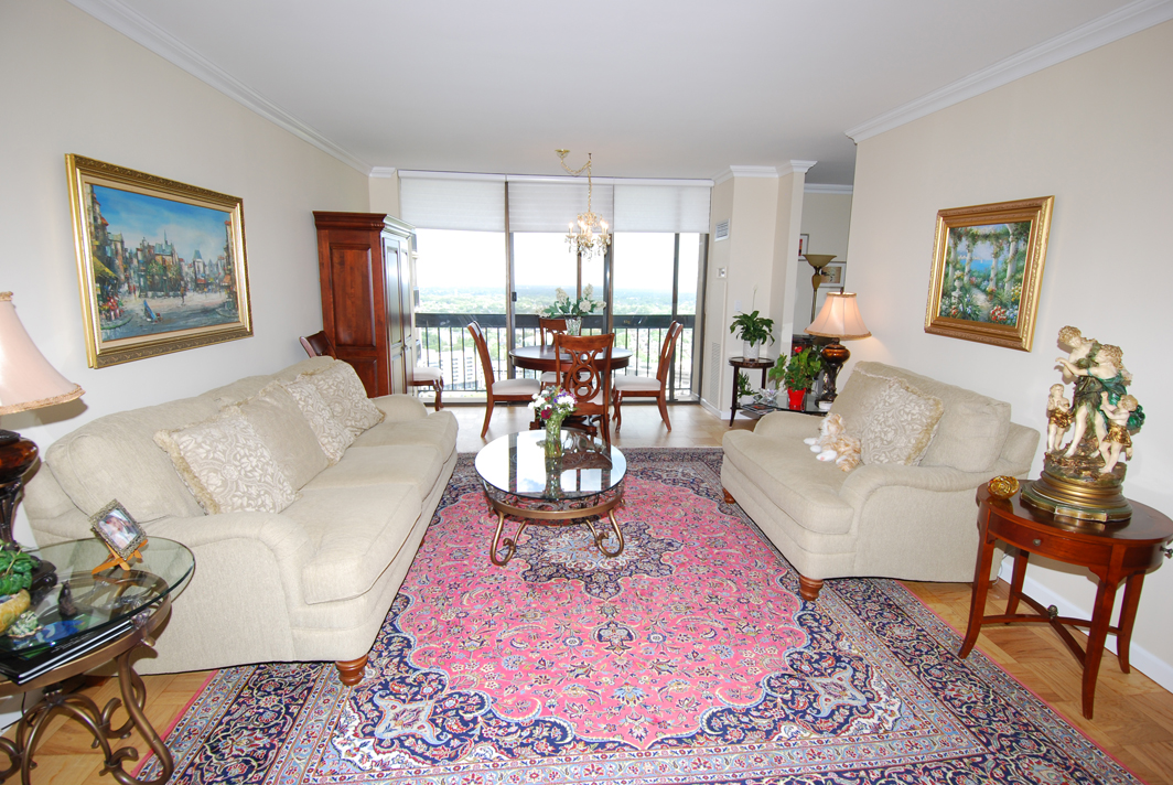 North Shore Towers Apt.