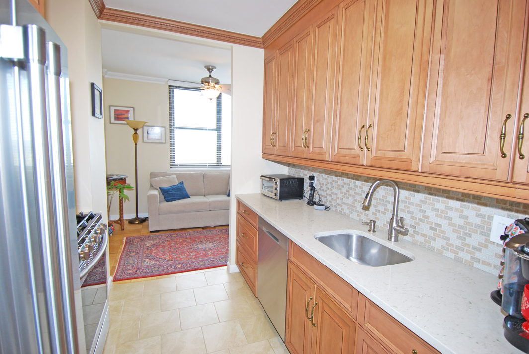 North Shore Towers Apt.