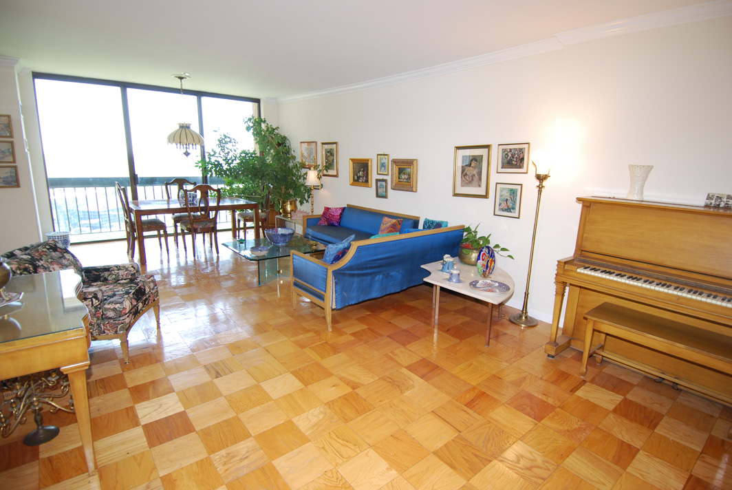 North Shore Towers Apt. 