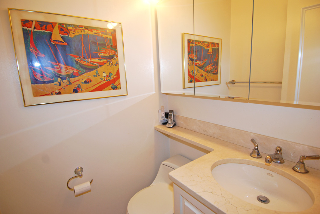 North Shore Towers Apt.