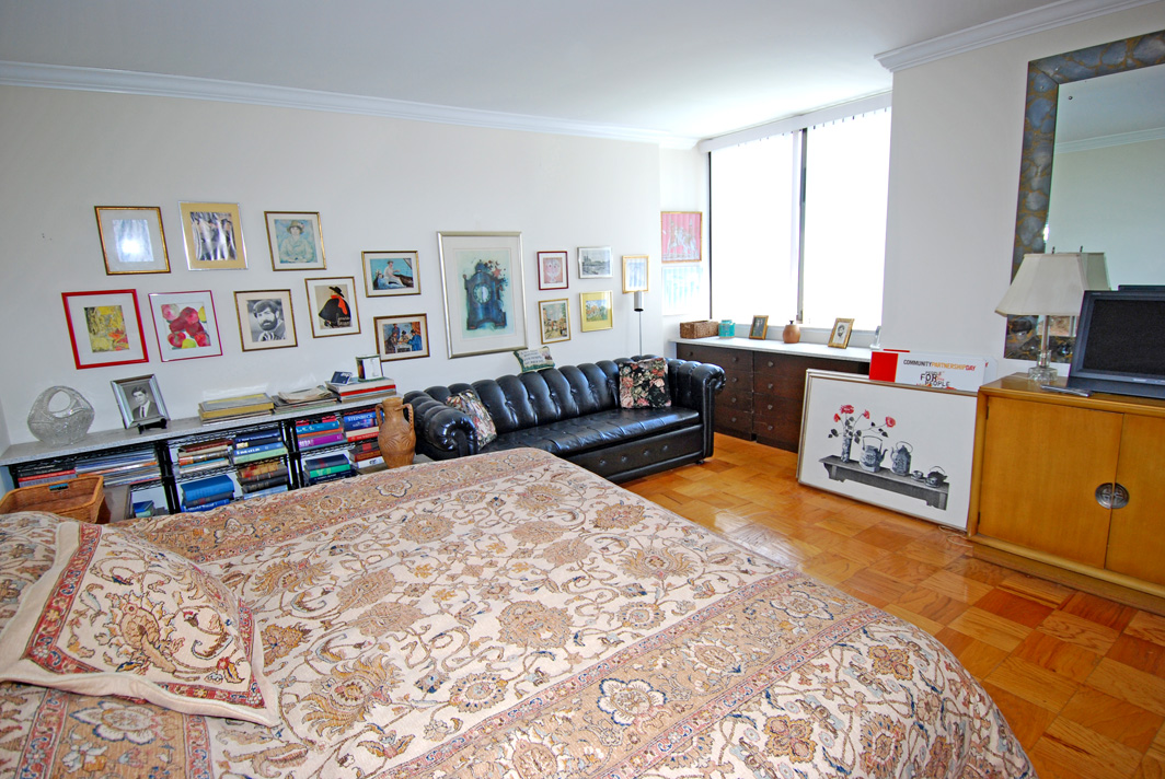 North Shore Towers Apt.