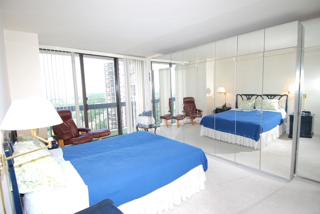 North Shore Towers Apt.