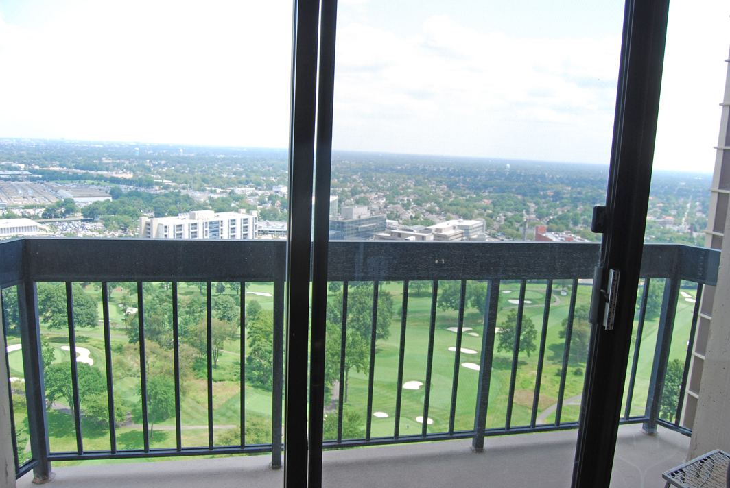 North Shore Towers Apt.