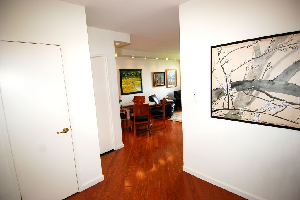 North Shore Towers Apt.